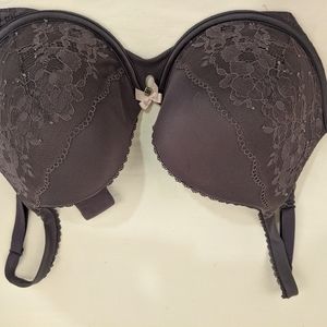 Victoria's Secret Intimates & Sleepwear - Victoria's secret bra 34ddd Victoria's Secret Intimates & Sleepwear - Victoria's secret bra 34ddd